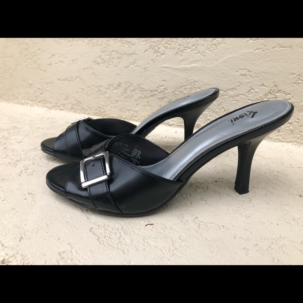 Fioni Black Heeled Sandals